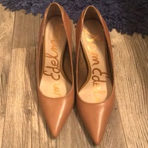 Sam Edelman classic nude pump